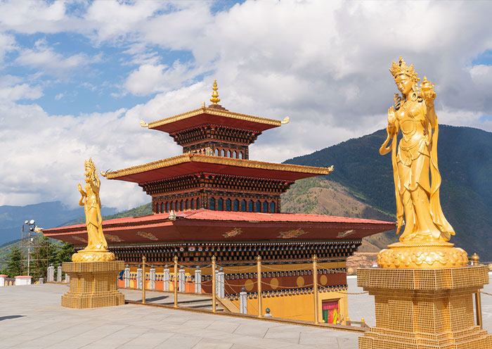 不丹大佛像前的廣場