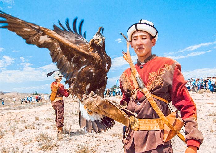 吉尔吉斯斯坦经典六日游: 从比什凯克到伊塞克湖之旅