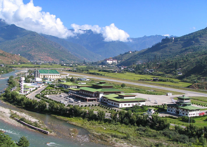 帕羅機場可看見帕羅宗